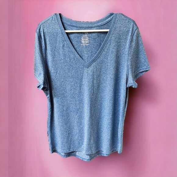 NWOT DANSKIN NOW Plus Size White V- Neck Tee With Dri-More - Picture 1 of 10